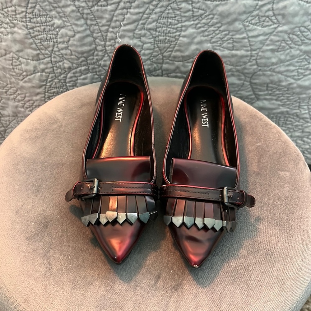 Nine West loafers, size 5, maroon
